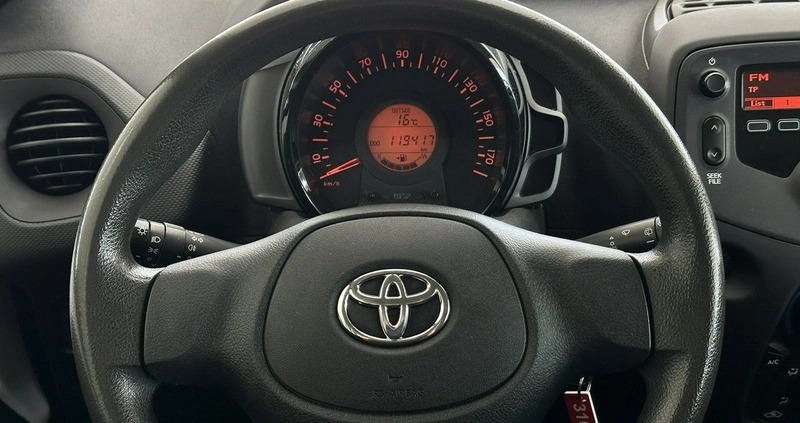 Toyota Aygo cena 35900 przebieg: 119417, rok produkcji 2019 z Grójec małe 781
